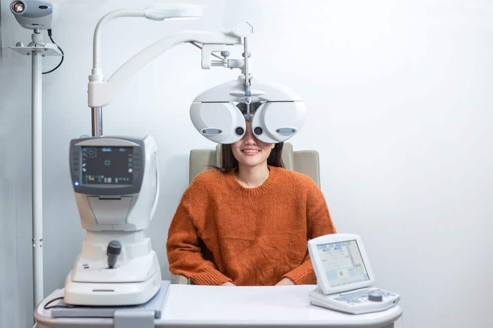 prepare for a comprehensive eye exam