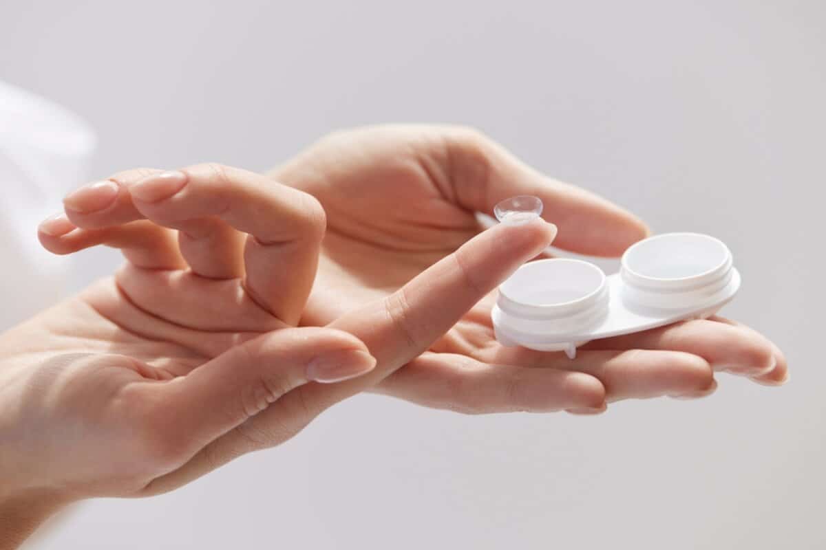 safely handle and wear your contact lenses