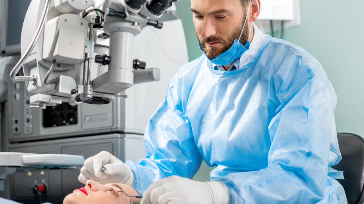 Pre and Post Surgical Eye Care Hugo