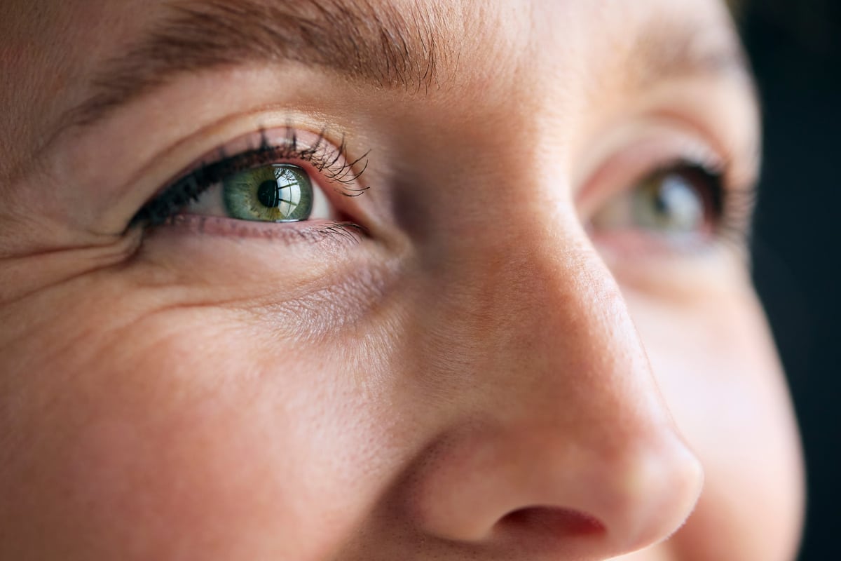 Eye Floaters: When They’re Normal and When to See a Doctor